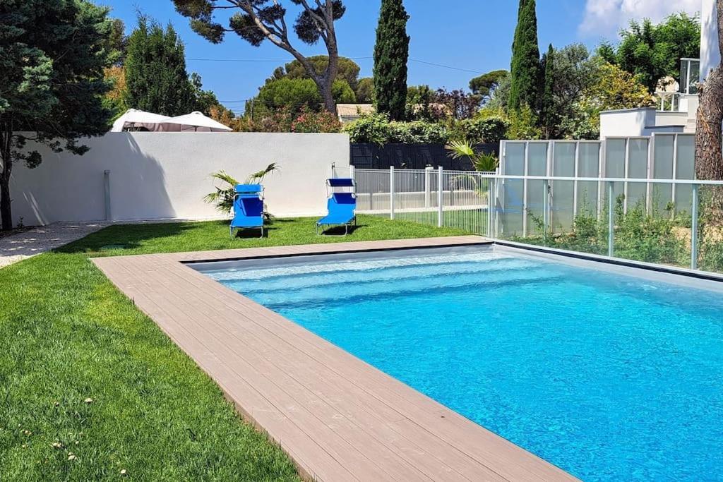 Magnifique T2 - Les Pieds Dans L'Eau Piscine/Plage Carry-le-Rouet Exterior photo